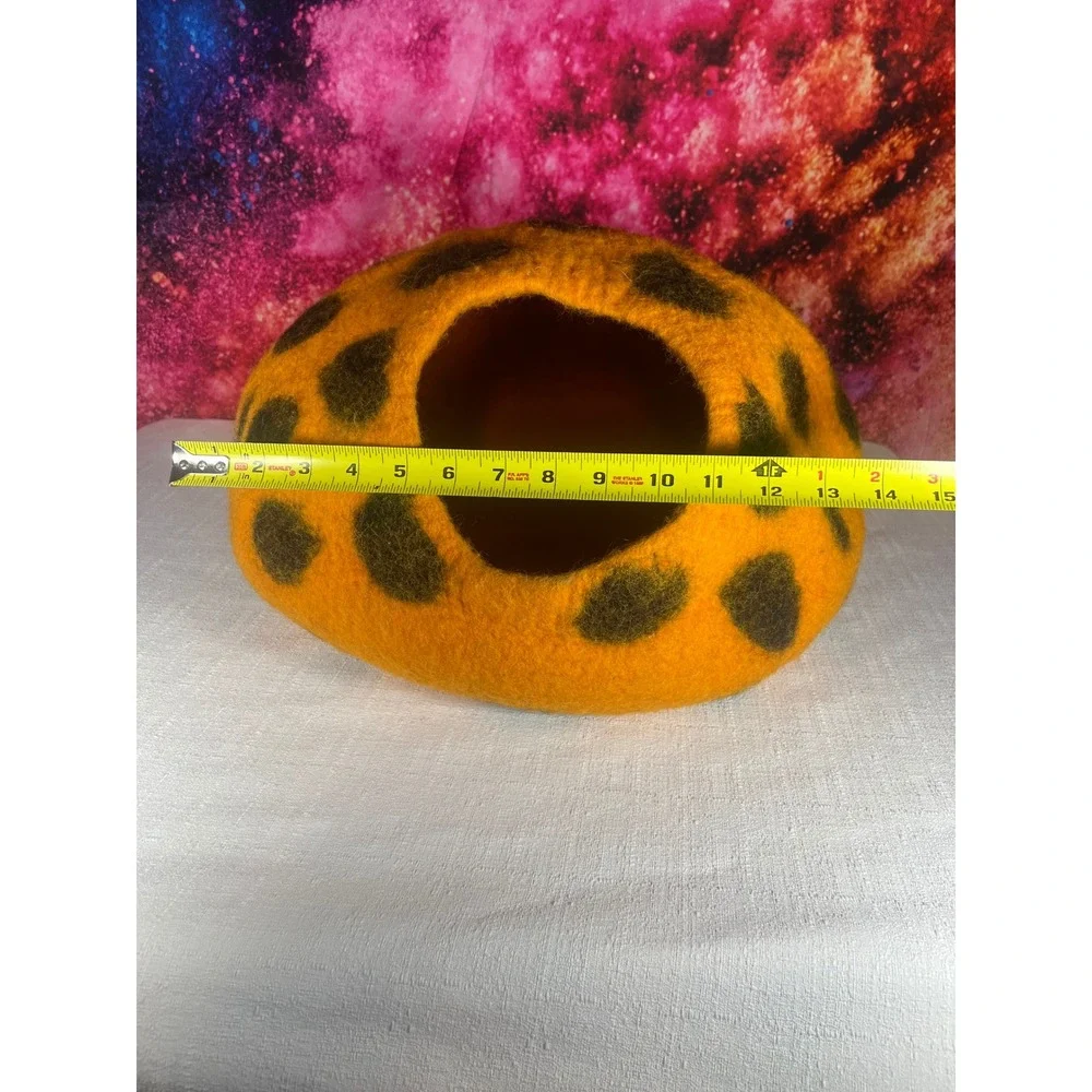 Alice&Wonderland Vibe Wool Felted Cat Cave